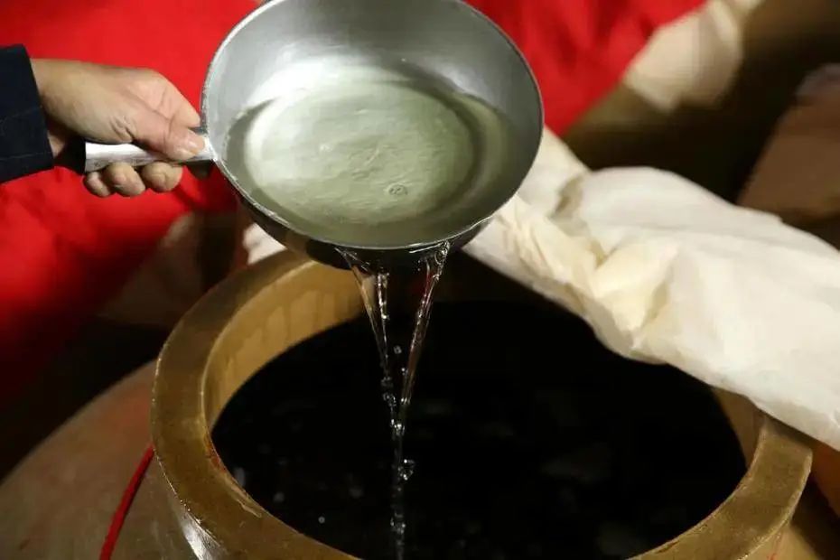 茅公坊大讲堂：为什么53度的酱香酒这么受欢迎？