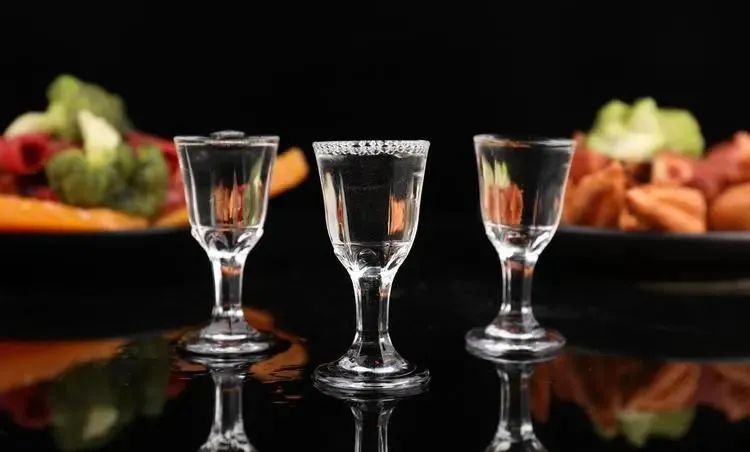 茅公坊大讲堂：酱香白酒"优级"、"一级"、"二级"差别有多大？