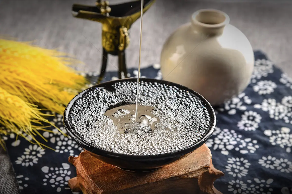 茅公坊大讲堂：白酒酿造到底用几种粮食才好？