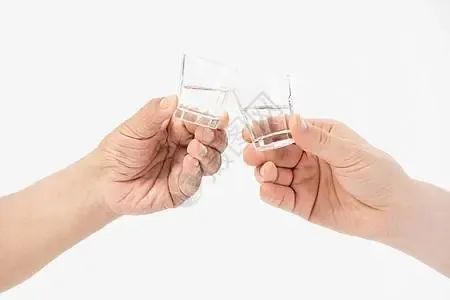 茅公坊大讲堂：为什么说白酒最适合夏天喝？